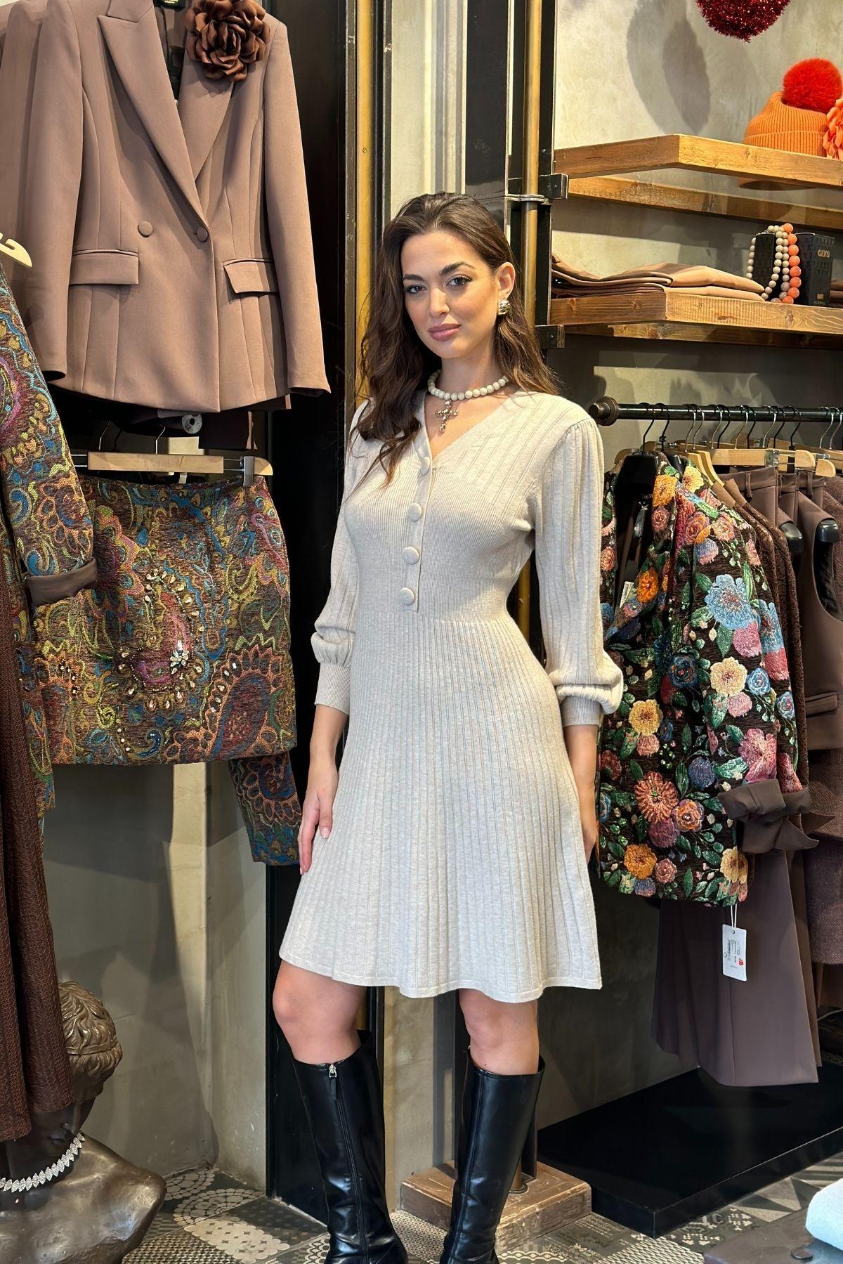 B1843_124_4|cd7b35f4427e234914f60d2cf08f2ed5