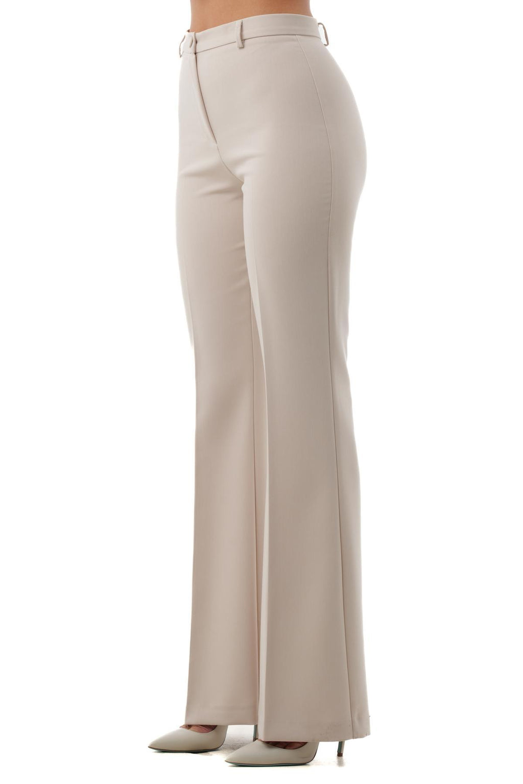 BY20498U537_6_2|185a4dca27a047debe28483c47e6bcc5