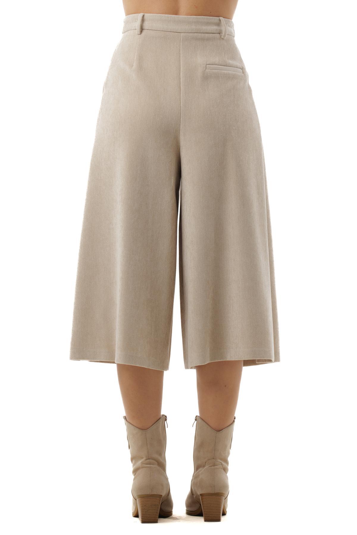 BY21896U533_301_3|0a3d920673cac28a1911145725cfaca6