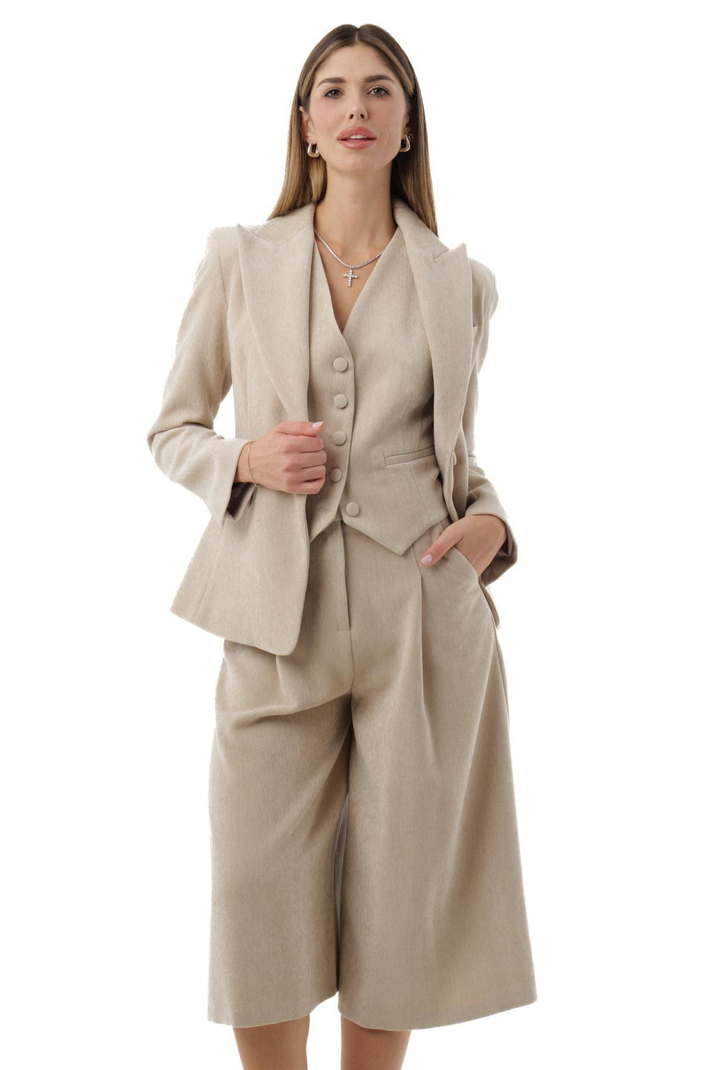 BY21896U533_301_4|758862fc854f2e56e493d659e188dff8