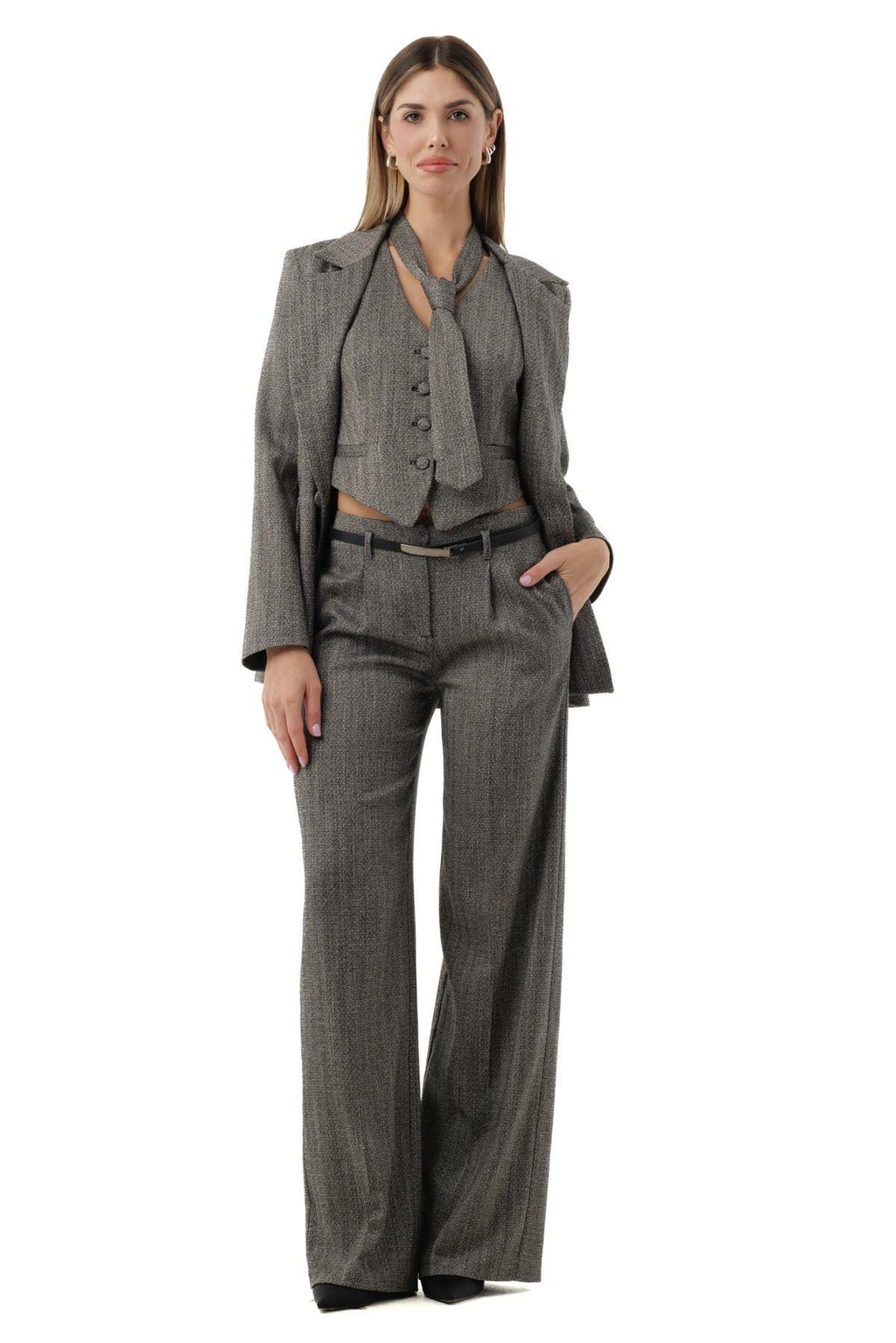 BY30962U452_2_4|f6049780eb1b1e3f68ee29f03c48803f