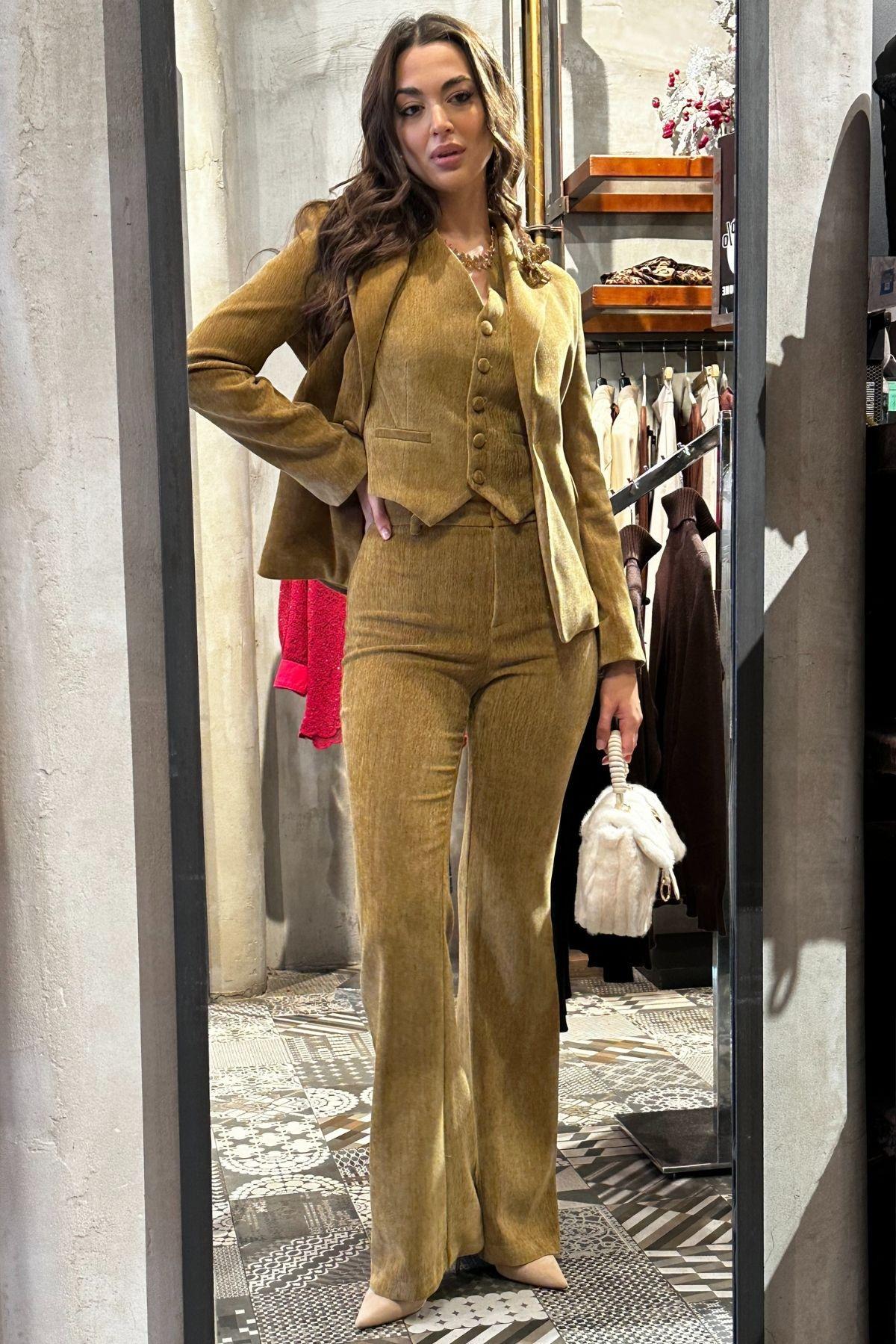 BY31090U533_327_3|6d6e8b35c701cff20f6b95b9a37e7c7a