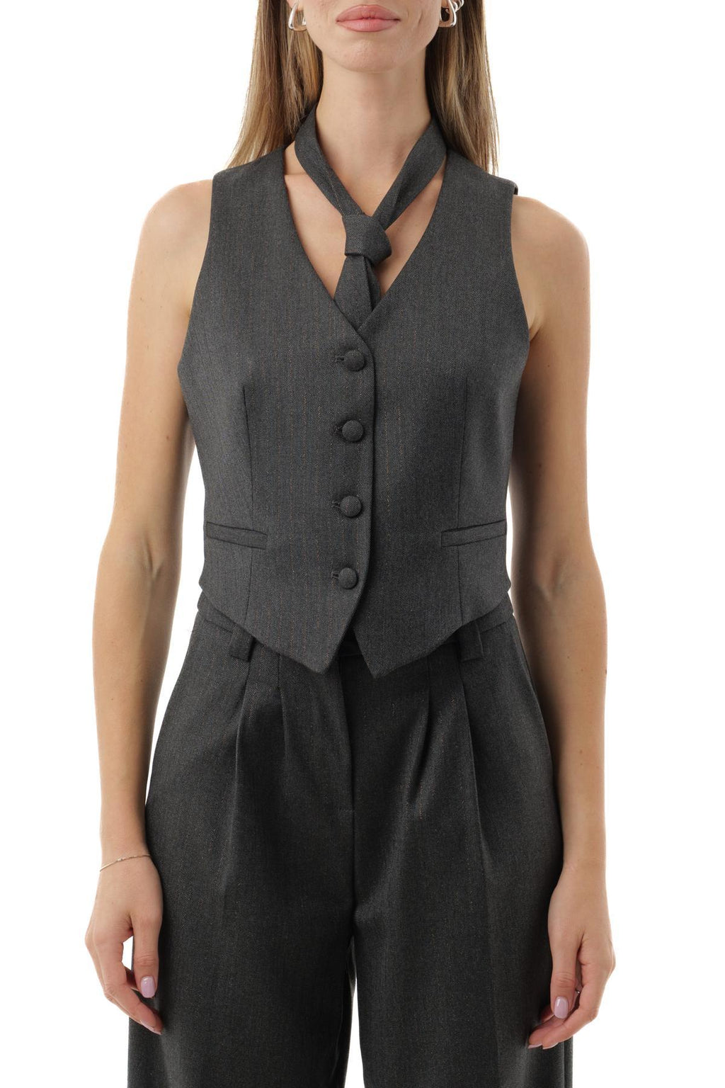 BY31174R208_15|d53df97d60b1fda24ff71e7310562e4a