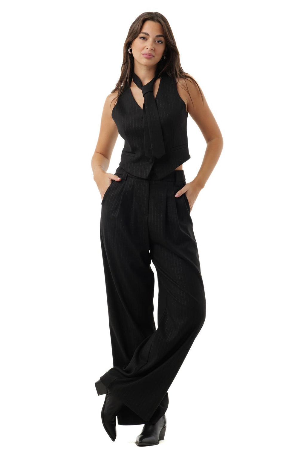 BY31174R208_2_4|8f1d633176514ef3c3dd22fd1775befe