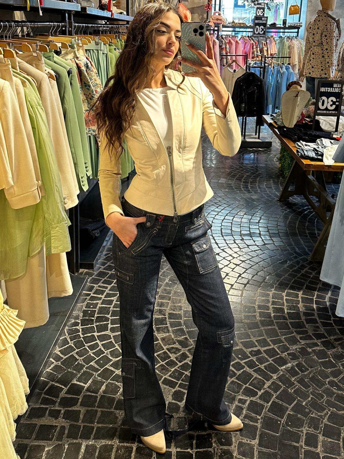 NADIA01_6_2|58daf1d8c869e1de2270f78e35e4c727